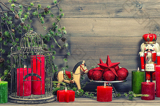 古董<strong>圣诞</strong>节装饰红色的蜡烛古董玩具复古的风格健美的图片