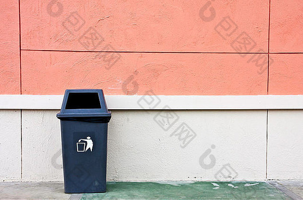 体系结构本蓝色的瓶盒子建筑城市清洁设计脏处理通过转储垃圾箱环境垃圾墙垃圾