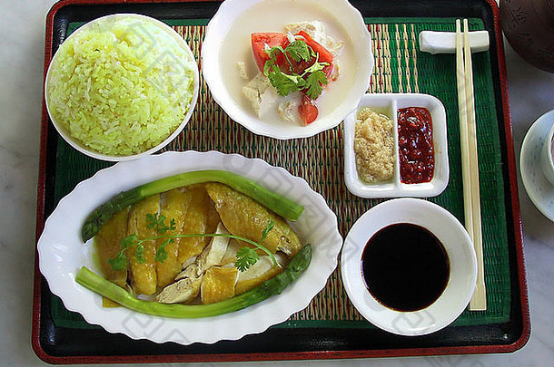 中国在香港香港食物食物餐大米鸡蔬菜绿色汤肉汤流动三通筷子碗味道味道健康的乌赫亚