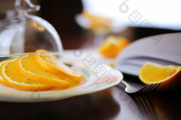 橙色水果盘