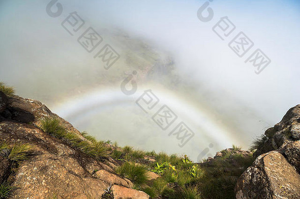 彩虹内部云哨兵徒步旅行德拉肯斯堡山脉南非洲