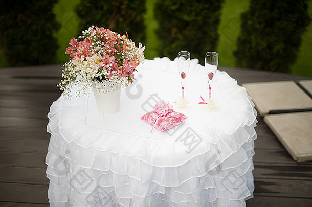 婚礼装饰表格餐厅美花