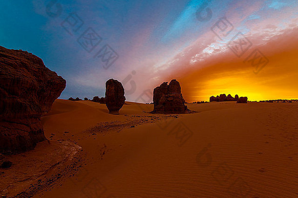 岩石形成，撒哈拉沙漠，阿尔及利亚