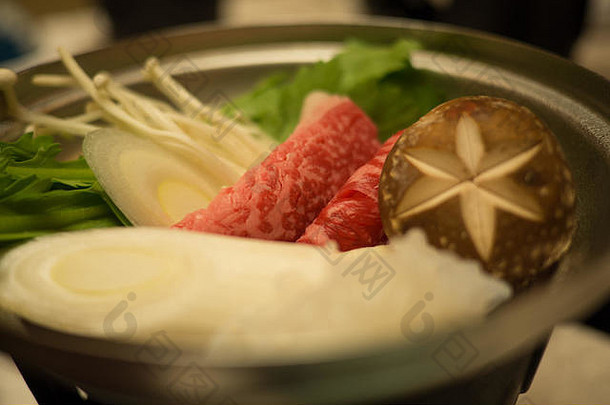 须铁烧服务部分传统的日本晚餐京石料理服务旅馆传统的日本酒店