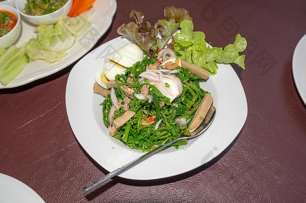 泰国北部佛手瓜蛋沙拉，泰国食物