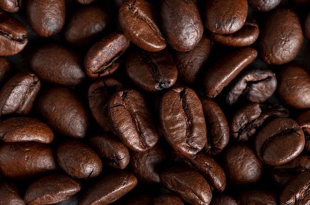 棕色（的）咖啡豆子烤特写镜头
