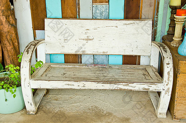 老式木制装饰长凳