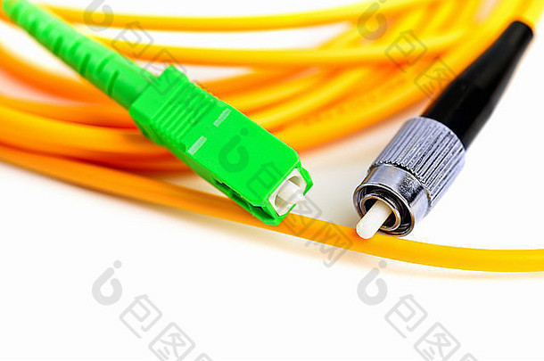隔离光纤网络电缆