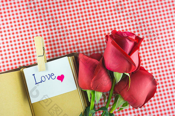 情人节笔记本消息卡红色的背景图像情人节一天