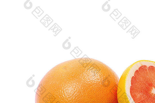 一个新鲜的完整的石灰，柠檬和橘子的图像，隔离在白色表面