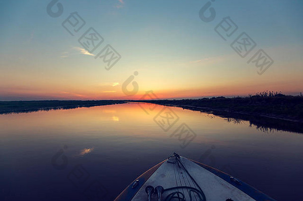 罗马尼亚多瑙河三角洲的日落