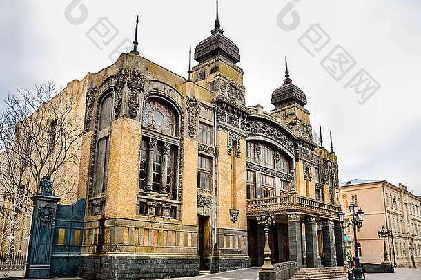 阿塞拜疆巴库国立学术歌剧和芭蕾舞剧院
