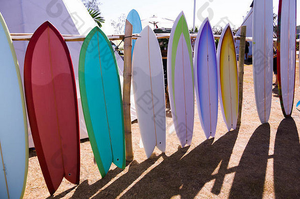 拜伦湾冲浪节上出售的冲浪板