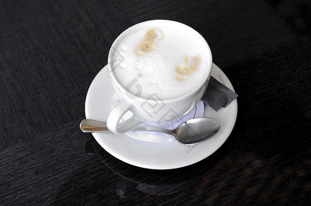 咖啡馆卡布奇诺咖啡cappucino巧克力咖啡所以奶油杯甜点喝玻璃热拿铁米勒克牛奶奶昔摩卡早....