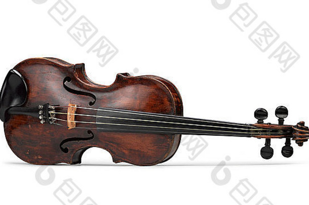 前视图中的古典小提琴乐器