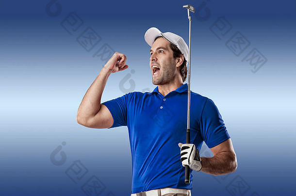 <strong>高尔夫</strong>球球员蓝色的衬衫庆祝蓝色的背景