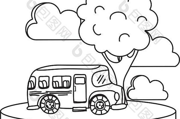 城市里的校车排着云和树