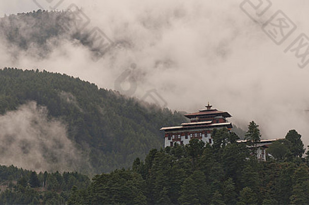 低角视图雅卡尔dzong乔霍尔谷bumthang区不丹