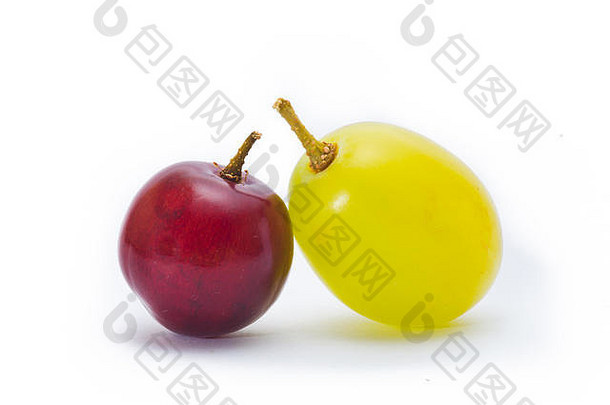 红葡萄和绿葡萄在白葡萄上分离