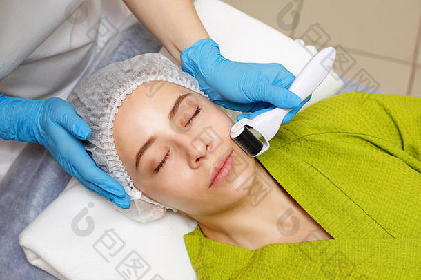 硬件美容消脂皮肤滚轮治疗区颧骨水疗中心治疗脸复兴