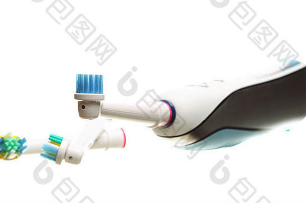现代电牙刷孤立的白色背景头电