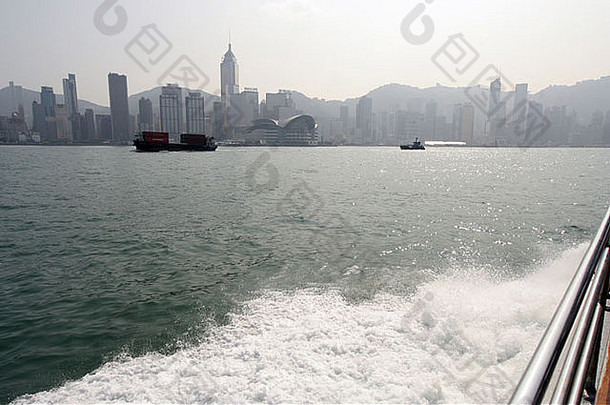 乘坐香港快速渡船