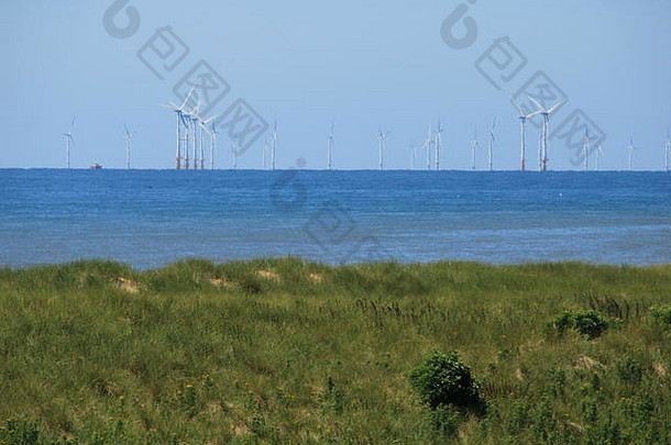 常规岛坎布里亚郡视图遥远的常规离岸风电场爱尔兰sea-morecambe湾南常规自然储备坎布里亚郡
