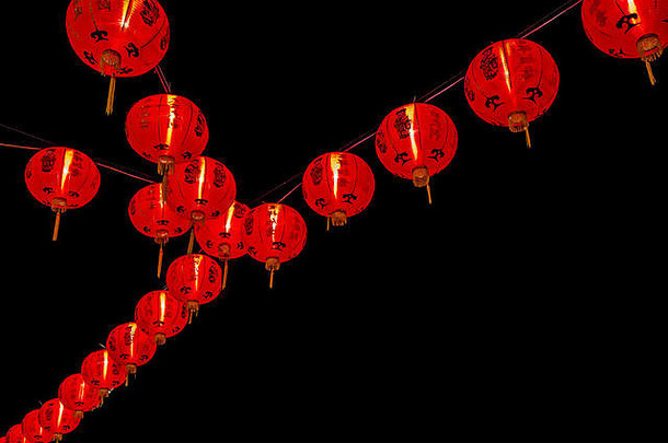 中国人一年装饰——红灯笼闪闪发光的散景回来背景软模糊
