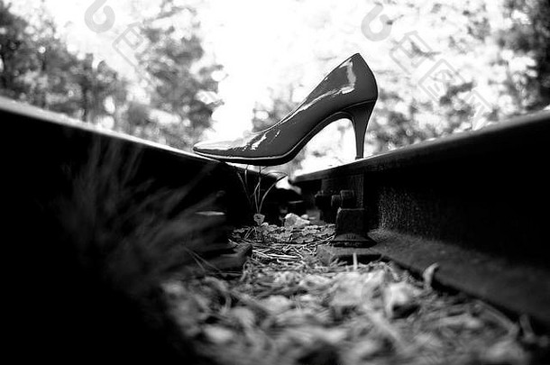 黑与白可爱的几何摘要<strong>艺术</strong>黑色的喜怒无常的有创意的高跟鞋high-heeledshoe鞋鞋子