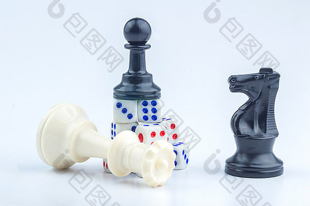 国际象棋和白骰子