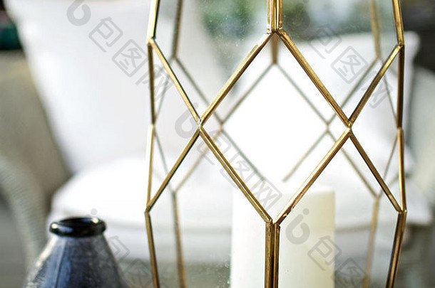 黄铜烛台石板桌设计陶瓷花瓶户外生活时尚