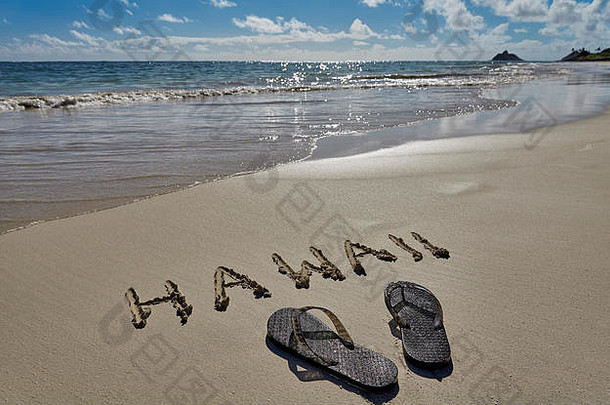 夏威夷海滩沙滩和拖鞋