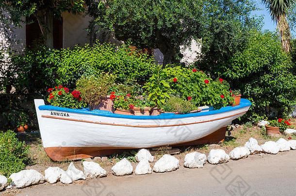 鱼船装饰前面酒店卡达米利小镇迈锡尼亚希腊