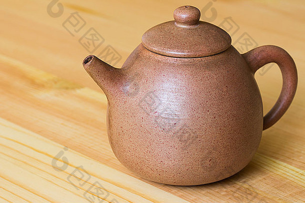 古董泥茶壶