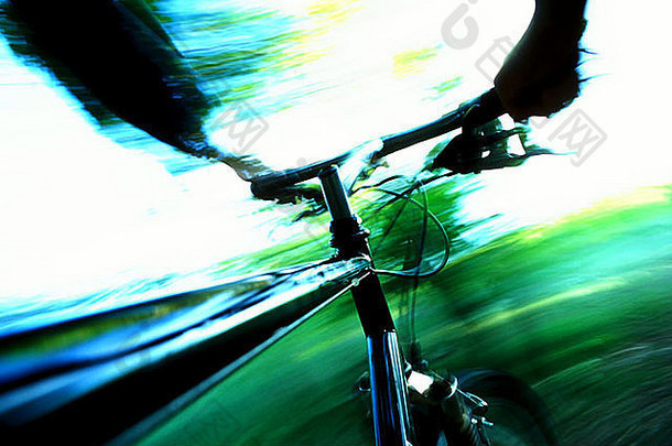 骑山自行车自行车森林