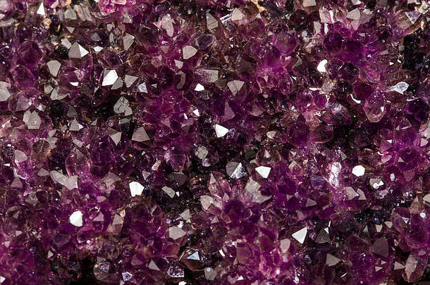 紫水晶矿物石头岩石宝石紫色的石英石头标本