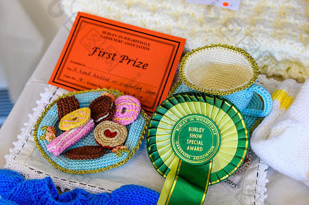 奖赢得竞争条目证书玫瑰针织饼干杯工艺品园丁”显示英格兰