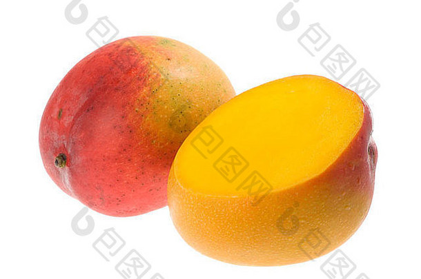 热带水果-白色背景上分离的芒果