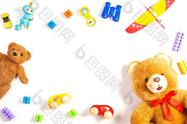 色彩斑斓的孩子们玩具框架白色背景前视图平躺