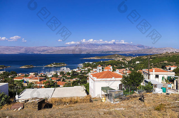 希腊奥努塞斯岛的历史村庄