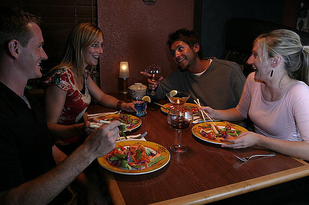 集团朋友夫妻晚餐日本蒙古语烧烤餐厅惠斯勒英国哥伦比亚加拿大