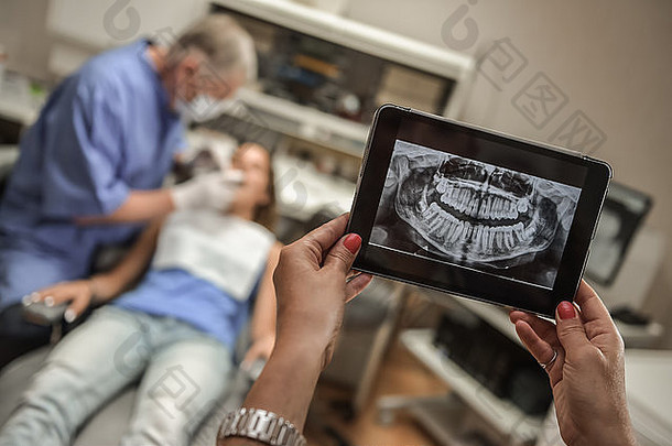 牙医office-digital平板电脑病人x射线