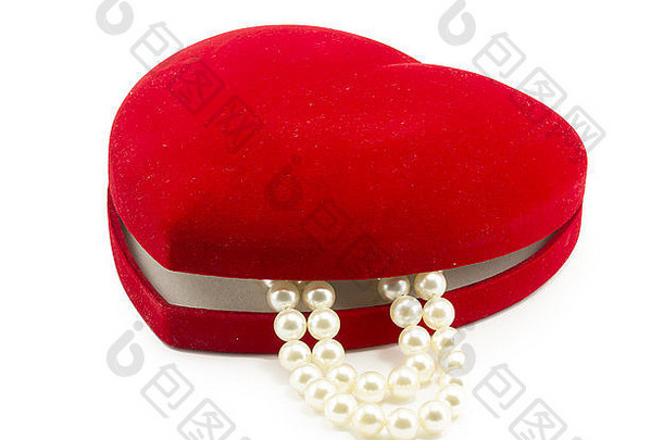 红色的礼物盒子珠宝珍珠项链