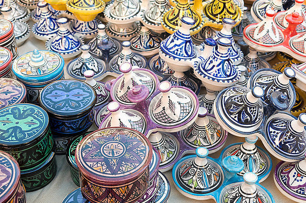 <strong>销售</strong>典型的摩洛哥陶瓷。