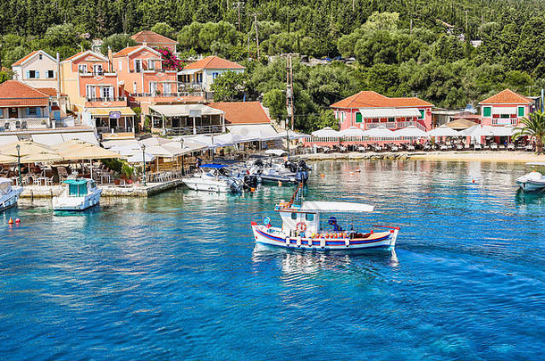 Fiskardo是一个风景如画的渔村，位于<strong>希腊</strong>Kefalonia岛最北端