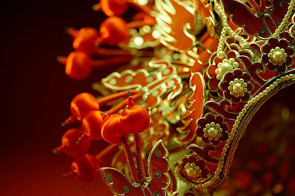 中国人传统的婚礼皇冠凤凰城冠状