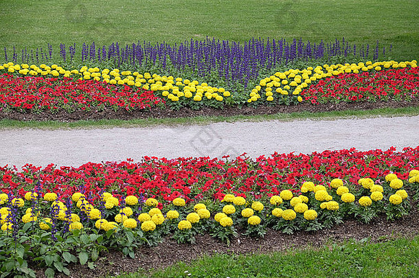 2015年5月27日，克罗地亚萨格勒布50国际花园展览，弗洛拉特展出的花朵。