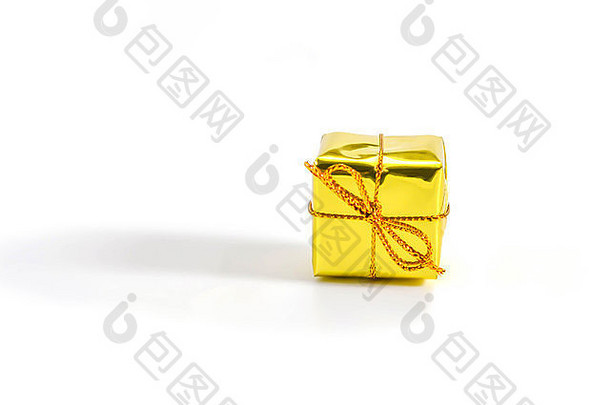 黄色的颜色礼物盒子白色背景