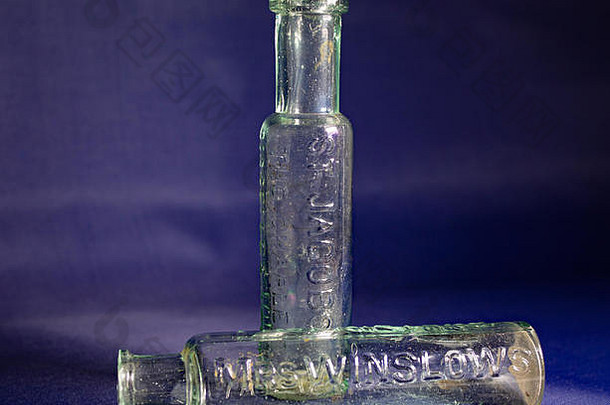 雅各的石油搽 剂夫人温斯洛的舒缓的糖浆瓶