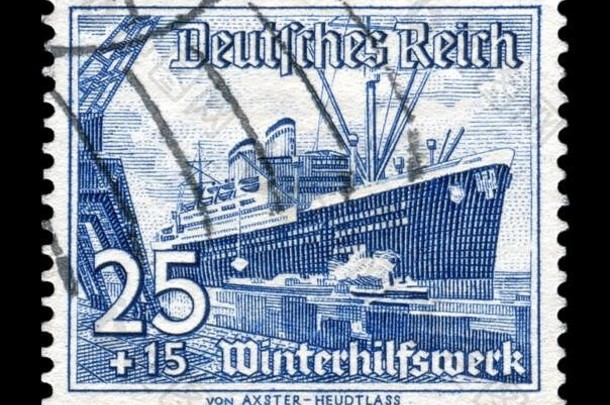德国——大约1937年：德国历史邮票：德国人民的<strong>冬季</strong>浮雕（WHW）。系列船舶：汉堡五层班轮，25 15 pfennigs
